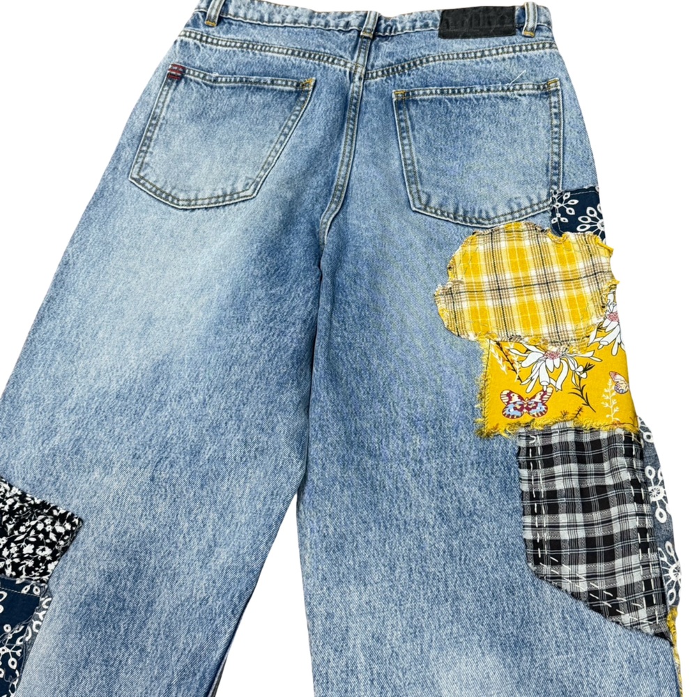 ✨ BDG x Urban Renewal Remade Patchwork High-Rise Baggy Jeans Size 29 - Picture 13 of 14